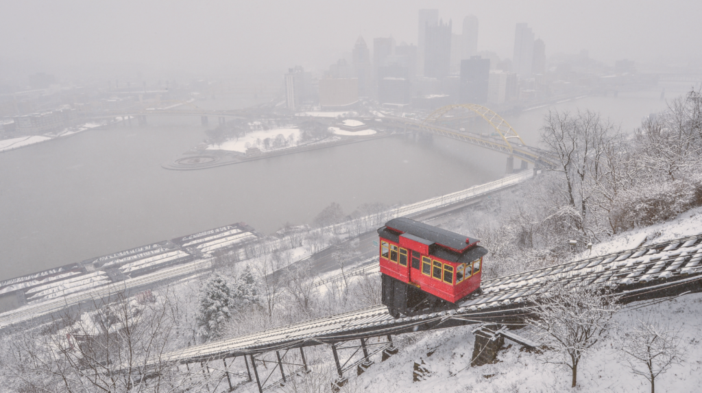 Editorial Firewall and Independence: The Owner Interference Cases in last 10 Years 1 The 2024 Endorsement emergency: Analyzing the Bezos and Soon-Shiong Vetoes